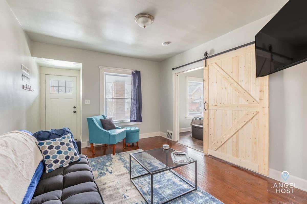 Newly Remodeled Apt, South Hills Old Brooklyn Area Cleveland Exteriér fotografie
