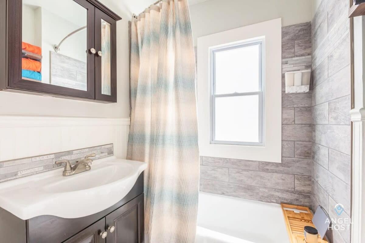 Newly Remodeled Apt, South Hills Old Brooklyn Area Cleveland Exteriér fotografie