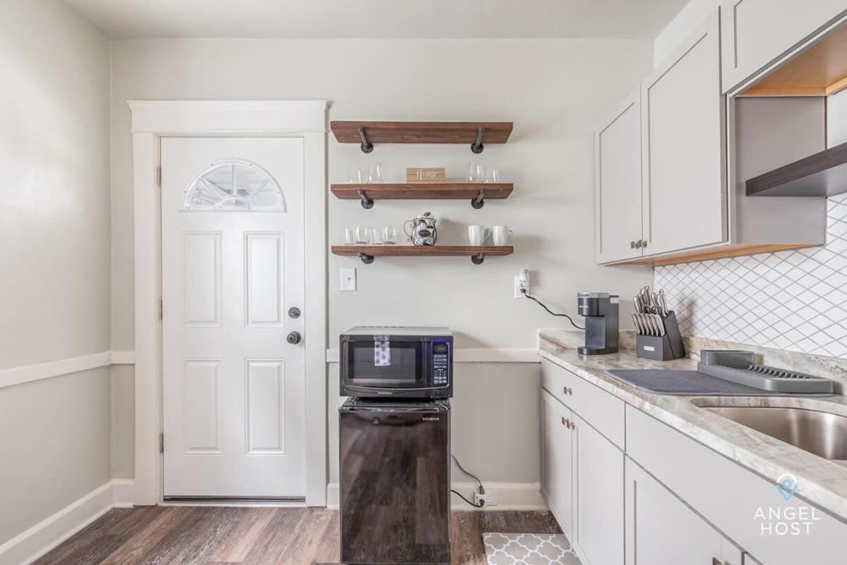 Newly Remodeled Apt, South Hills Old Brooklyn Area Cleveland Exteriér fotografie